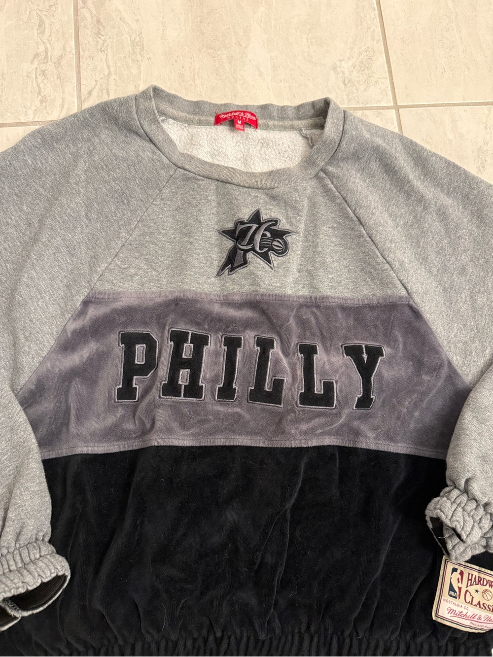 Mitchell and Ness Philly 76ers Colorblock Crewneck Sweatshirt Gray/Black Size M